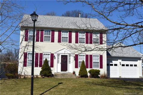 4 Oak Ridge Lane Milford CT 06461