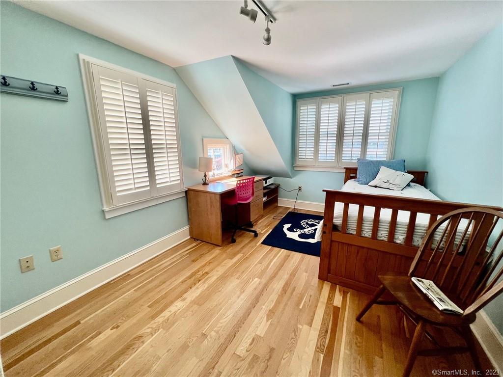 146 Middle Beach Road Madison CT 06443