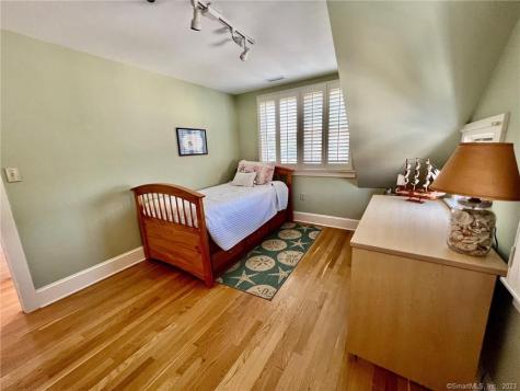 146 Middle Beach Road Madison CT 06443