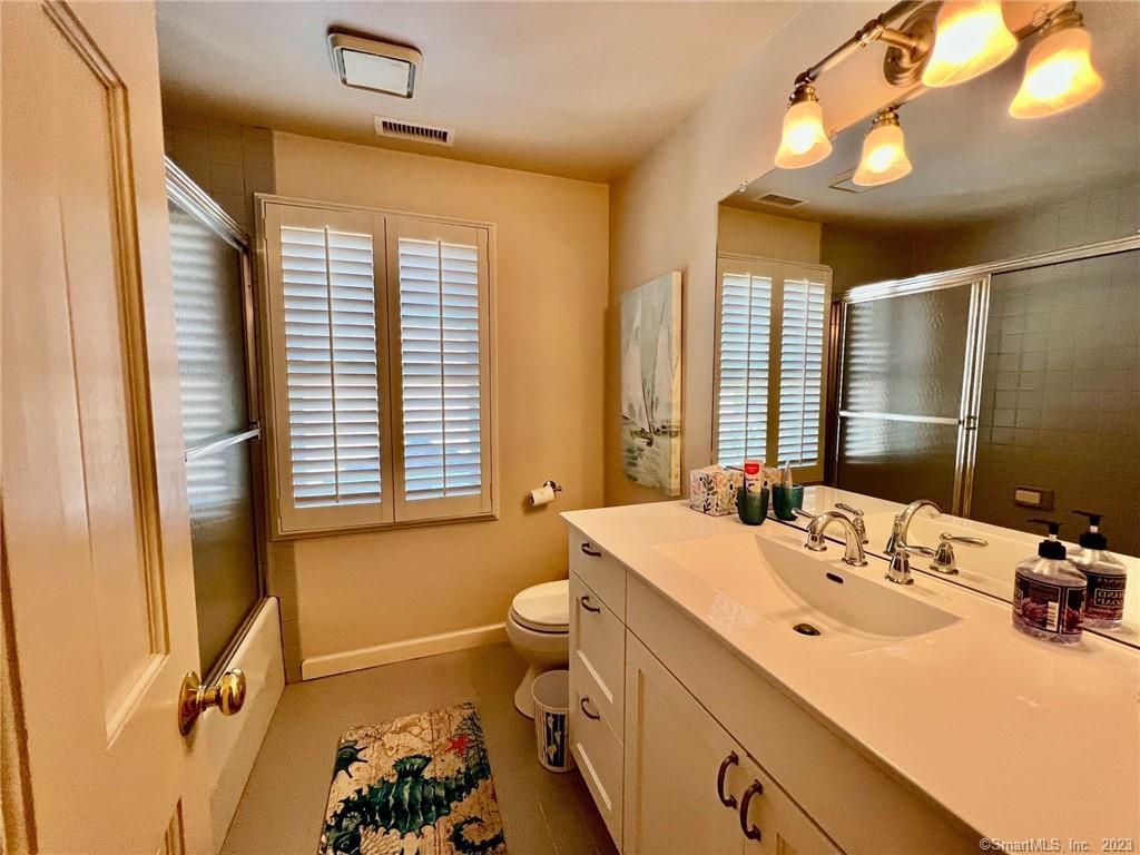 146 Middle Beach Road Madison CT 06443