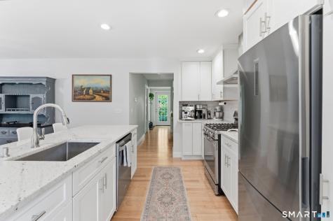 41 Canal Street Simsbury CT 06089