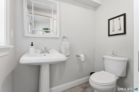 41 Canal Street Simsbury CT 06089