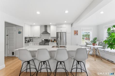 41 Canal Street Simsbury CT 06089
