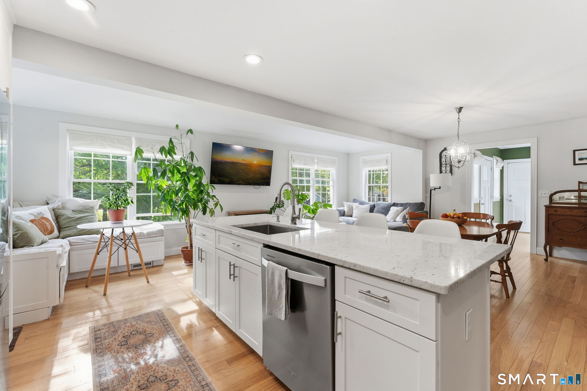 41 Canal Street Simsbury CT 06089