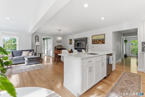 41 Canal Street Simsbury CT 06089