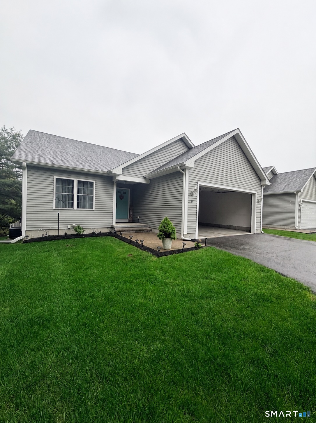 27 Hummingbird Way Killingly CT 06241