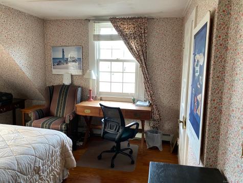 33 Grove Avenue Madison CT 06443
