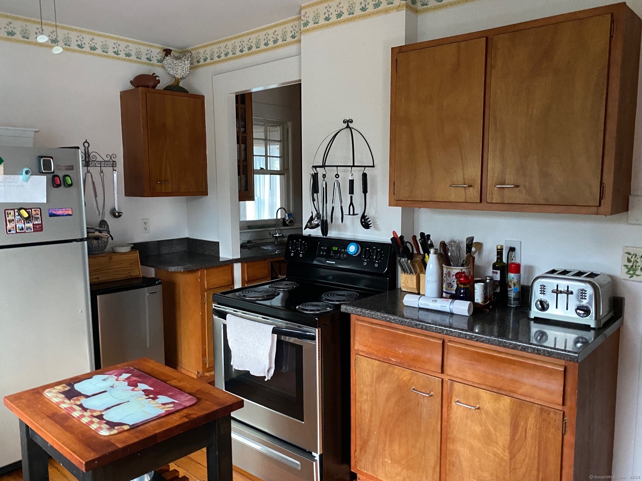 33 Grove Avenue Madison CT 06443