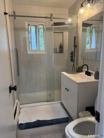44 Racebrook Road East Hartford CT 06108