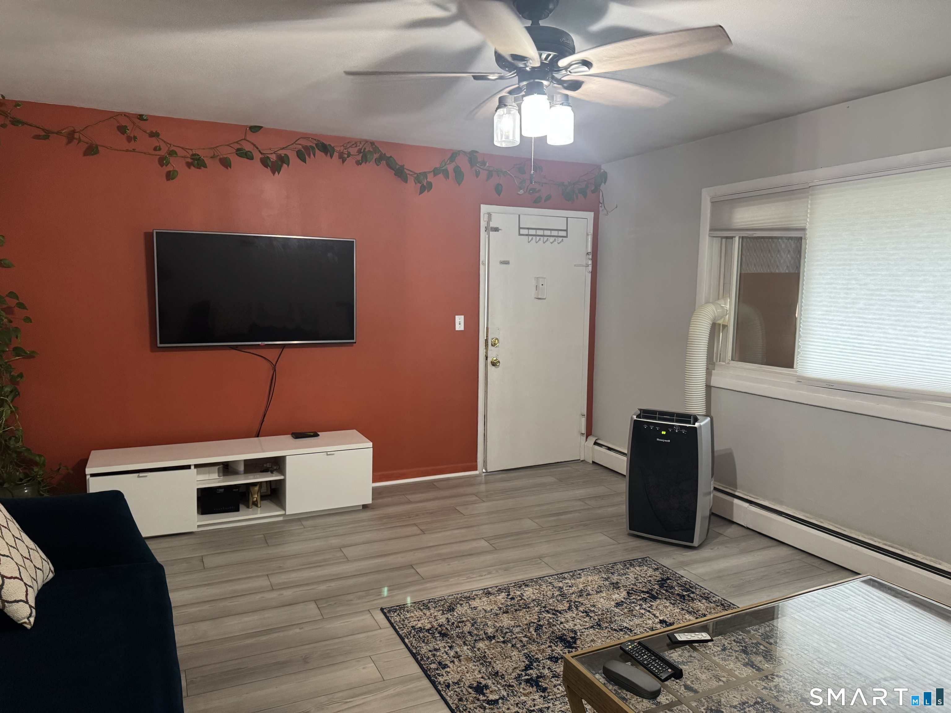 44 Racebrook Road East Hartford CT 06108