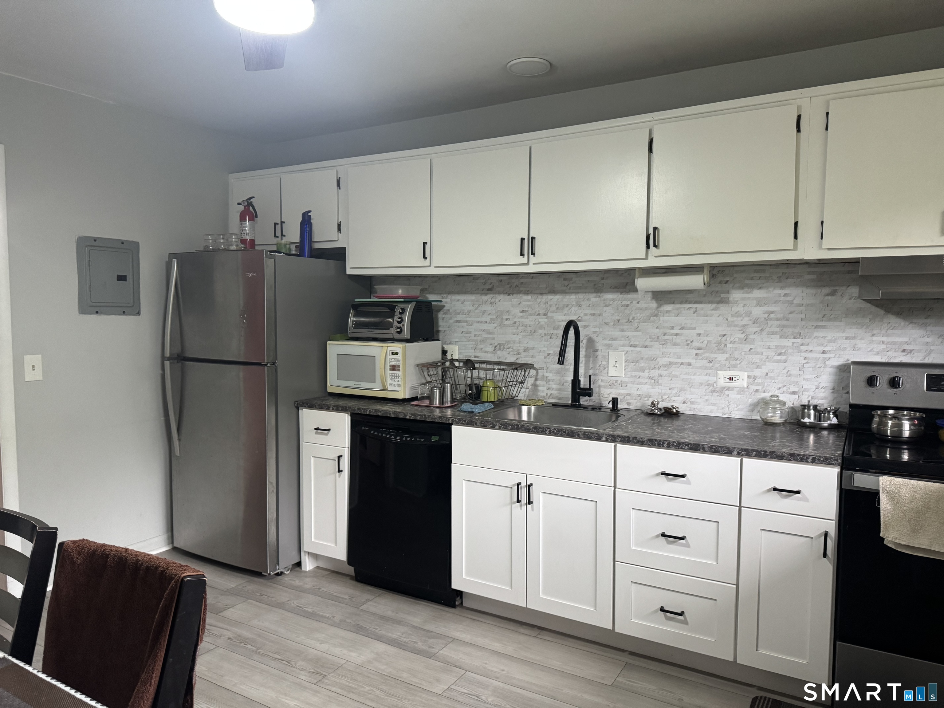 44 Racebrook Road East Hartford CT 06108