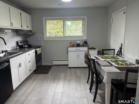 44 Racebrook Road East Hartford CT 06108