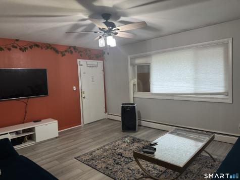 44 Racebrook Road East Hartford CT 06108