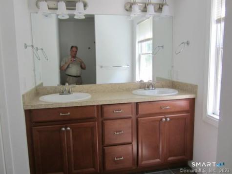 2 Reynolds Road Danbury CT 06811