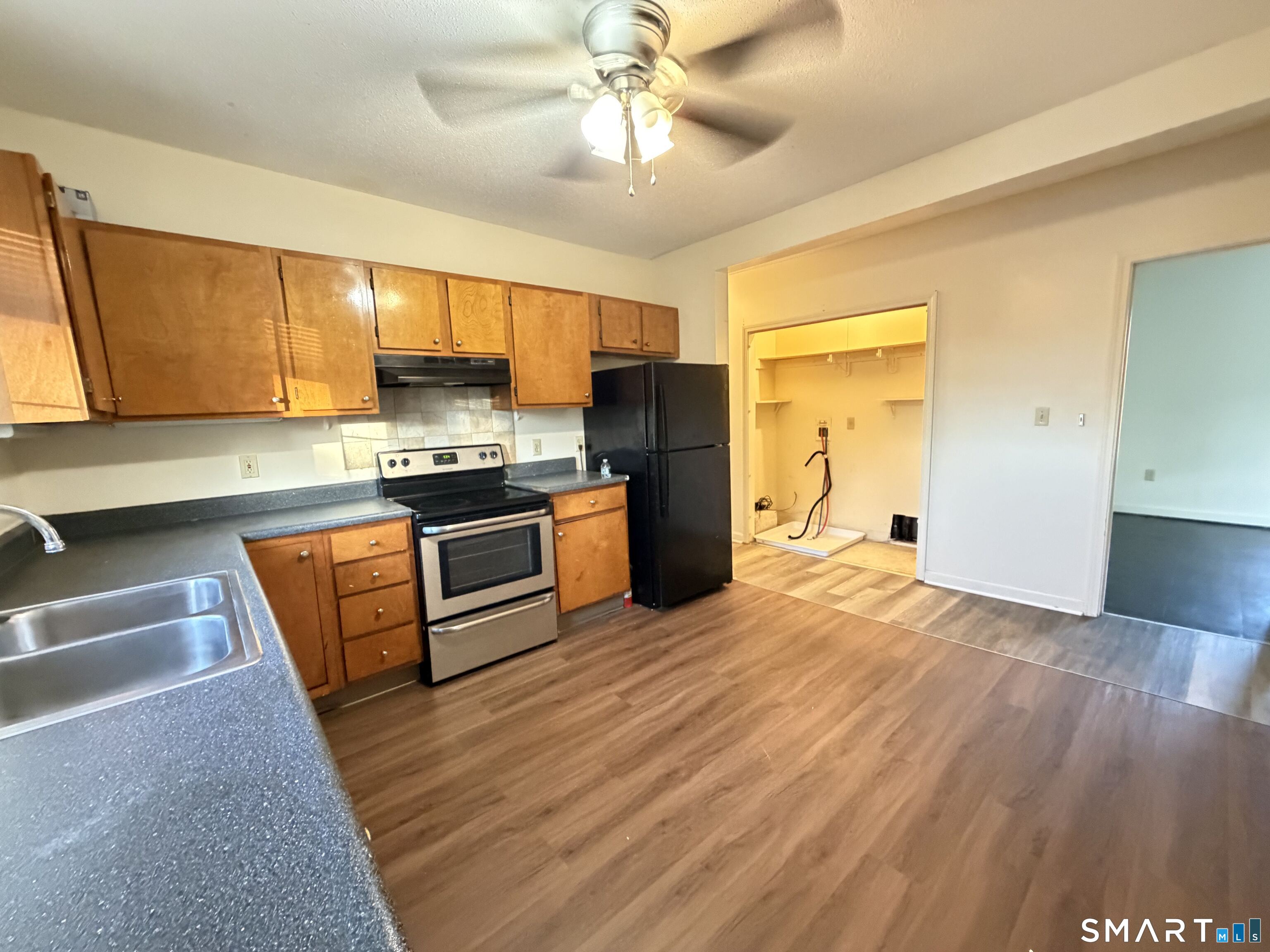 25 Cleveland Avenue Hartford CT 06120
