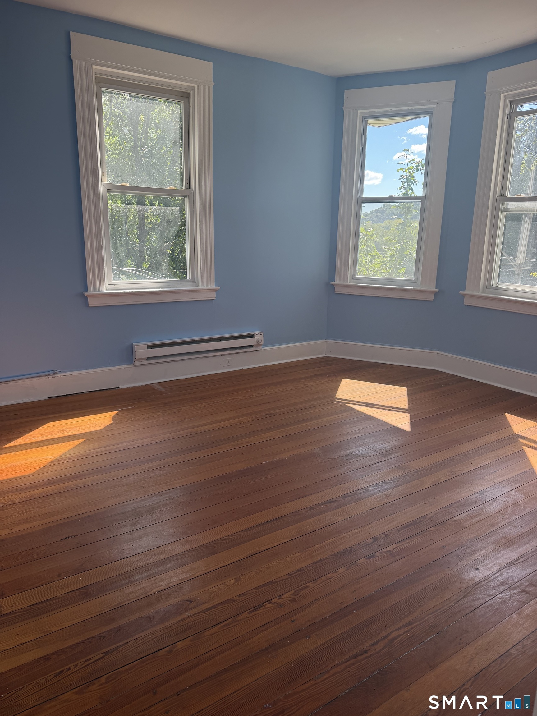 Waterbury CT, 61 Lounsbury Street