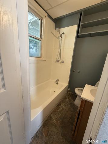 61 Lounsbury Street Waterbury CT 06706