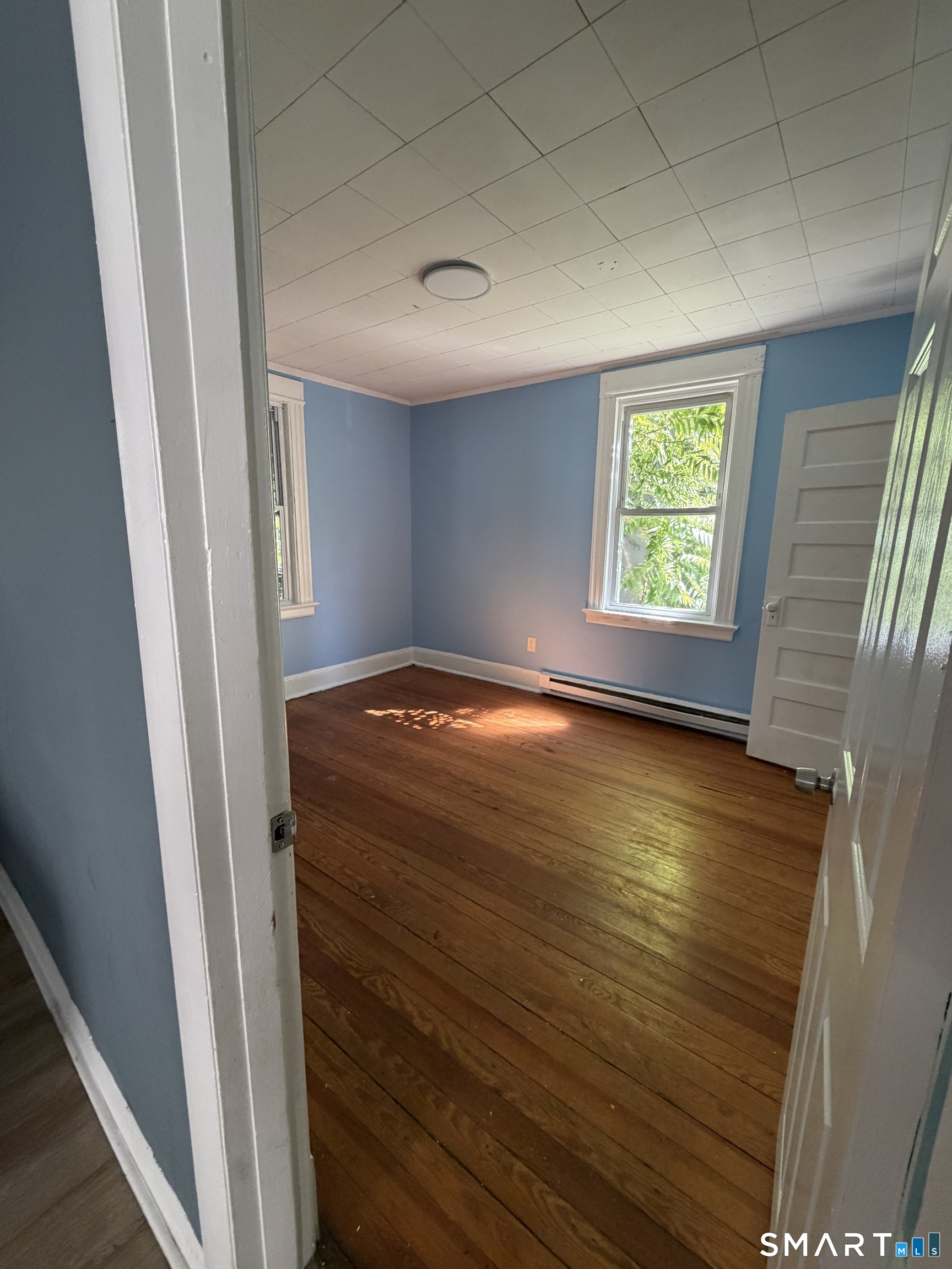61 Lounsbury Street Waterbury CT 06706