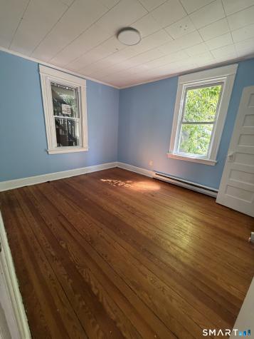 61 Lounsbury Street Waterbury CT 06706