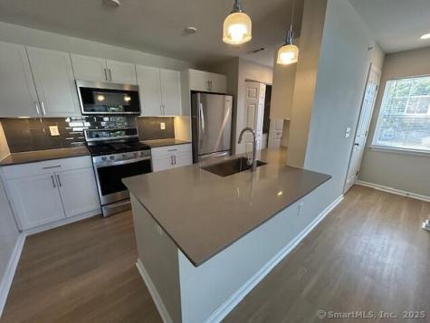 138 Hollow Tree Ridge Road Darien CT 06820