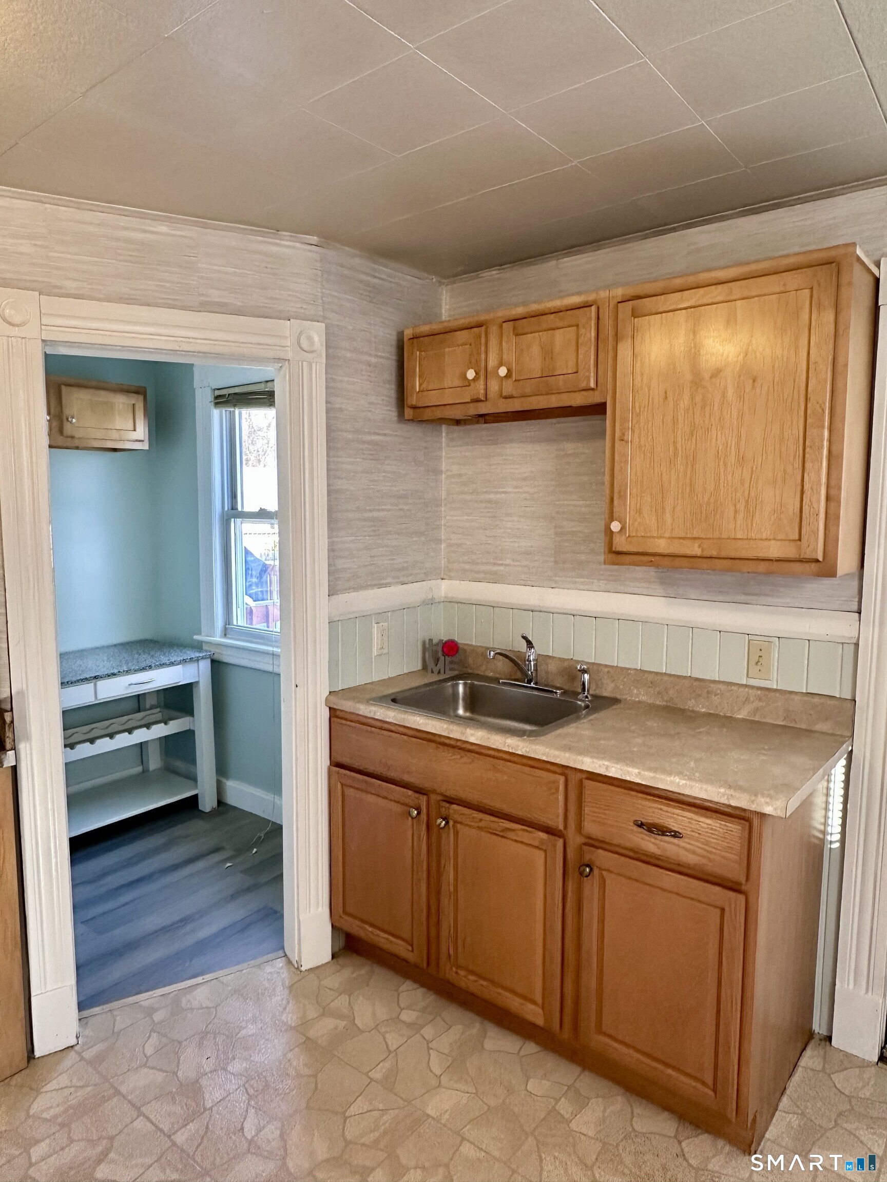 24 Dean Avenue East Windsor CT 06088