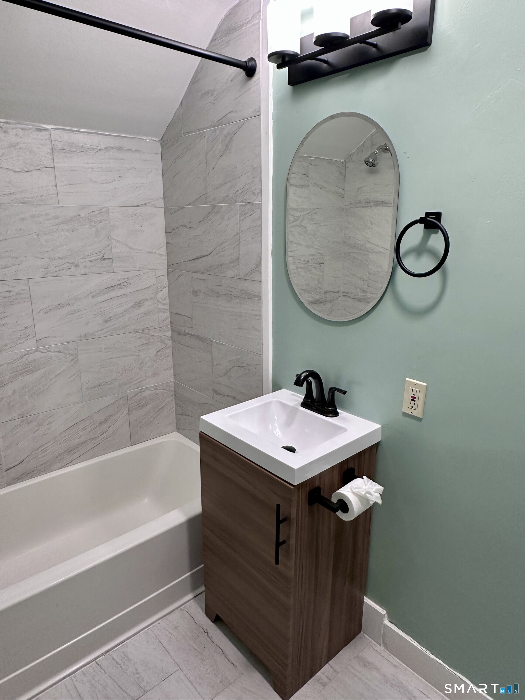 24 Dean Avenue East Windsor CT 06088