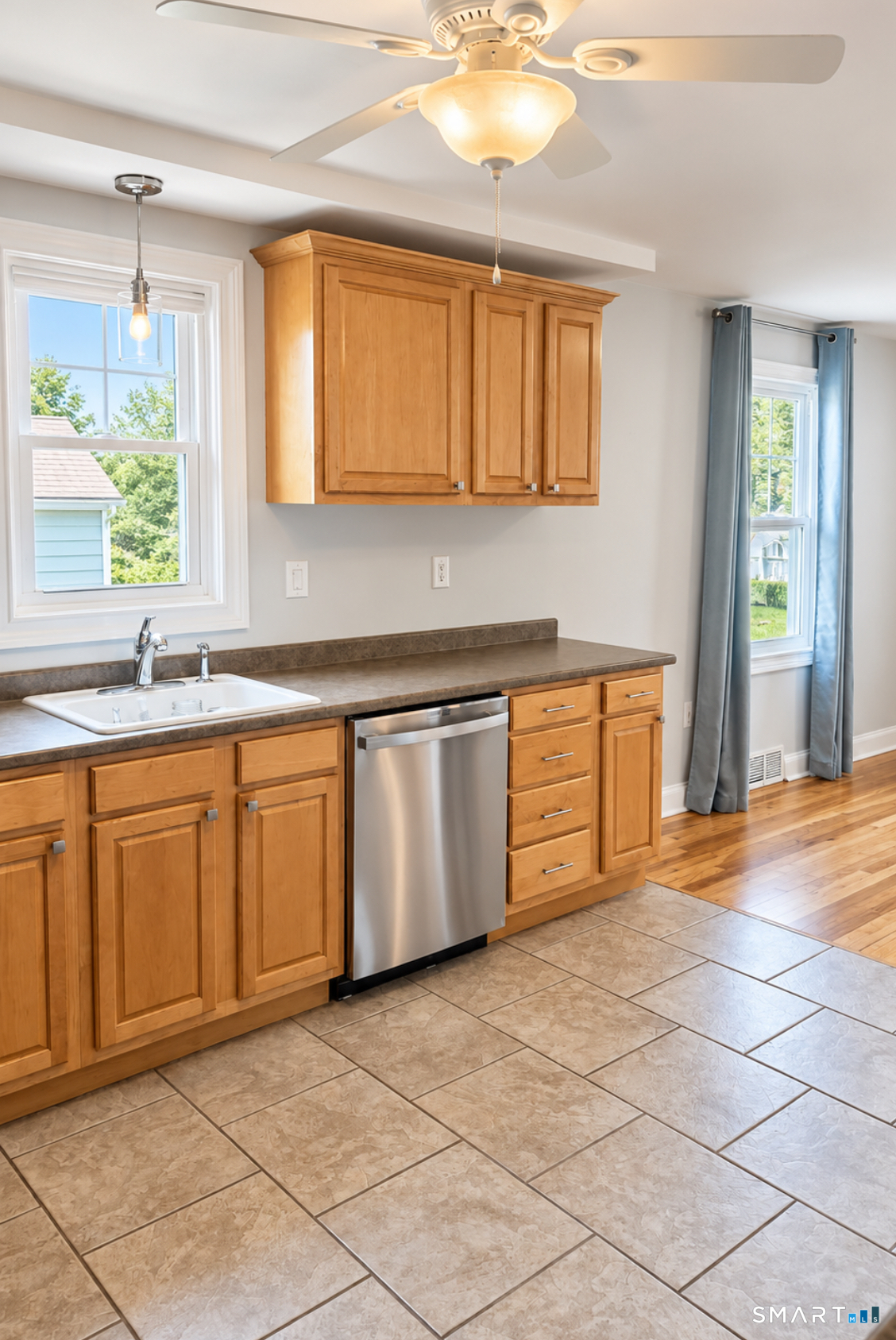 73 Greenfield Avenue Stratford CT 06614