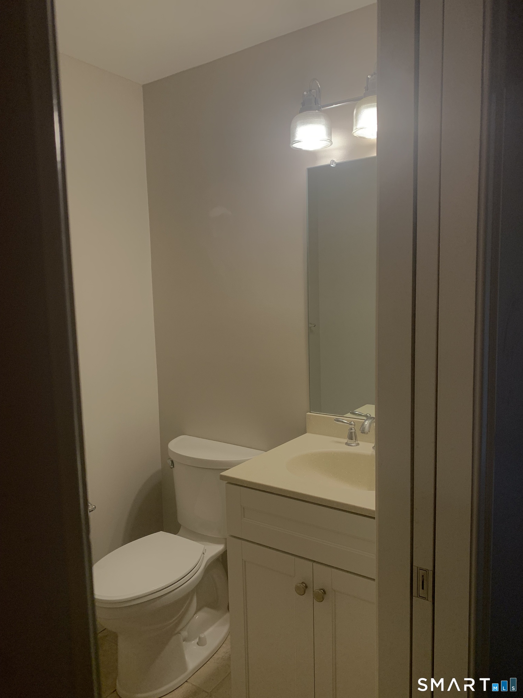 105 Edgewater Circle East Hampton CT 06424