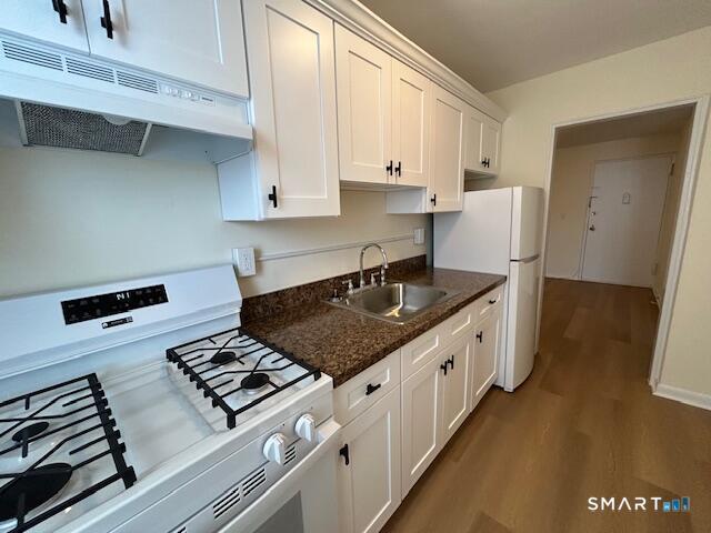 39 Glenbrook Road Stamford CT 06902
