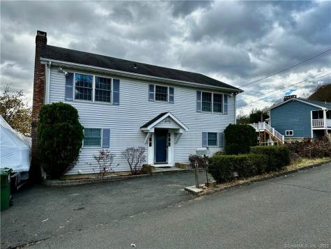 7 Knolls Road New Fairfield CT 06812