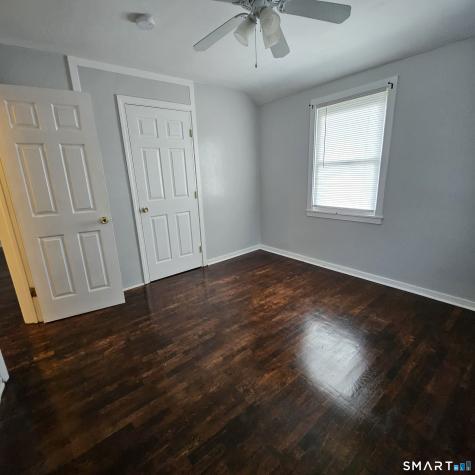 432 Pearl Harbor Street Bridgeport CT 06610