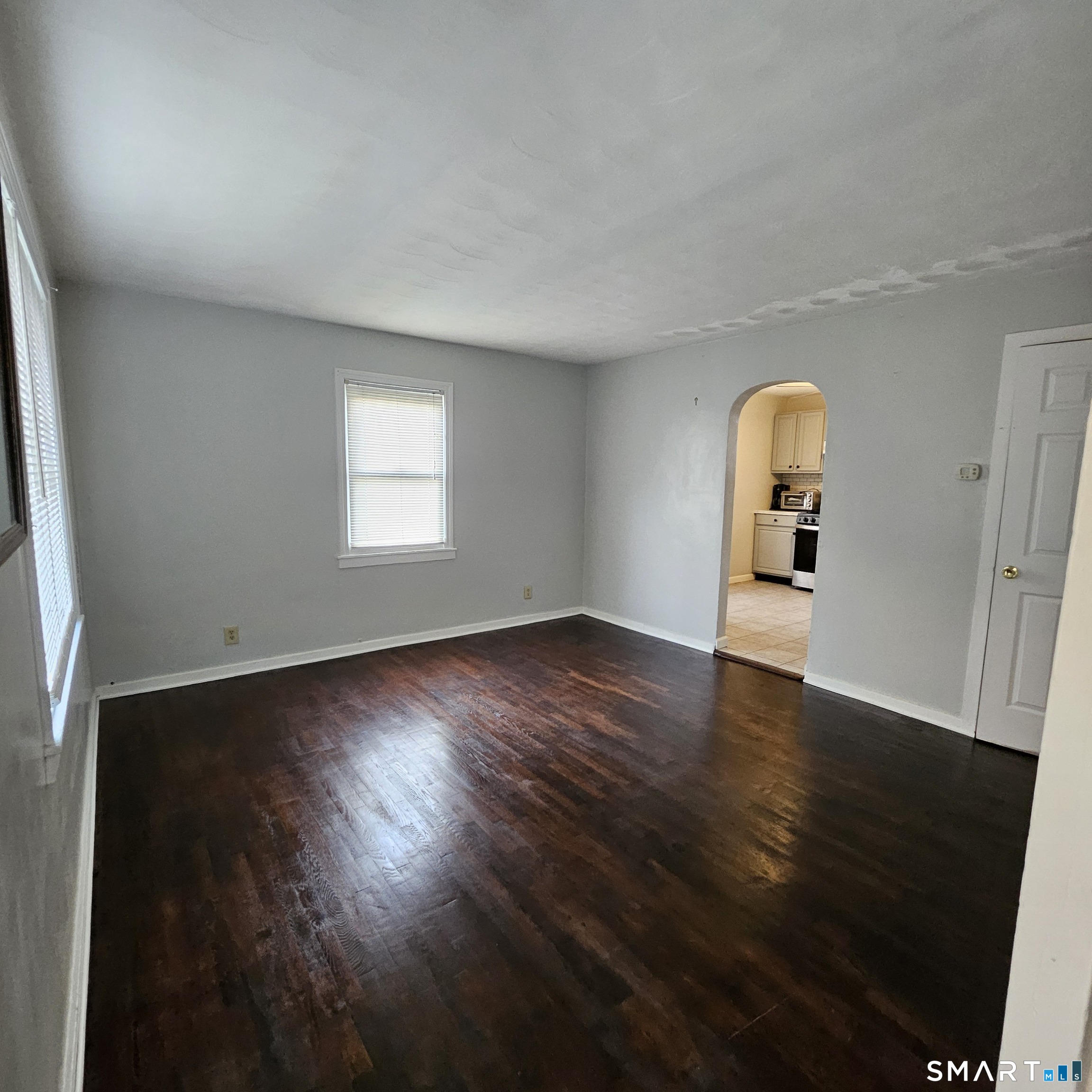 432 Pearl Harbor Street Bridgeport CT 06610