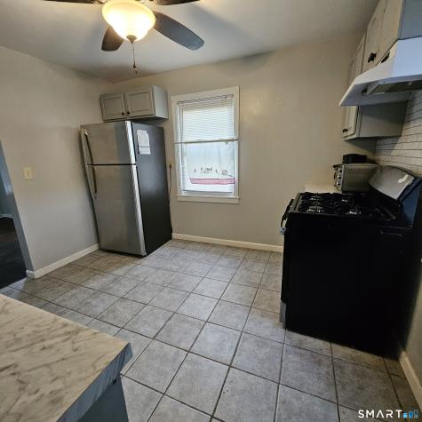 432 Pearl Harbor Street Bridgeport CT 06610