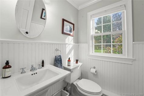 5 Holly Place Wilton CT 06897