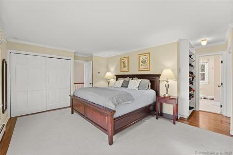 5 Holly Place Wilton CT 06897