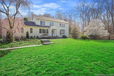 5 Holly Place Wilton CT 06897