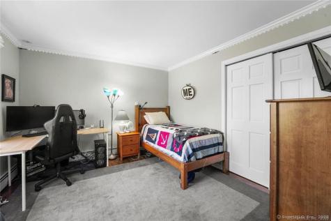 5 Holly Place Wilton CT 06897