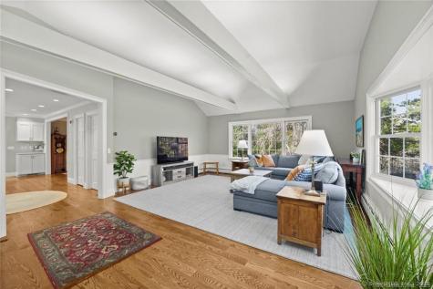 5 Holly Place Wilton CT 06897