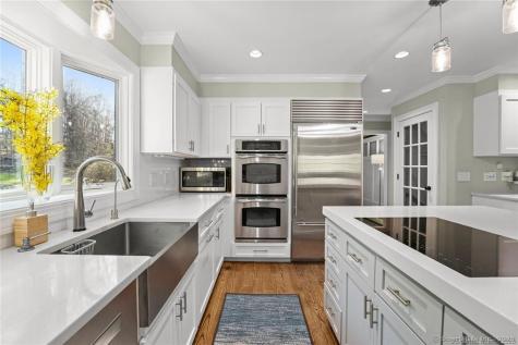 5 Holly Place Wilton CT 06897