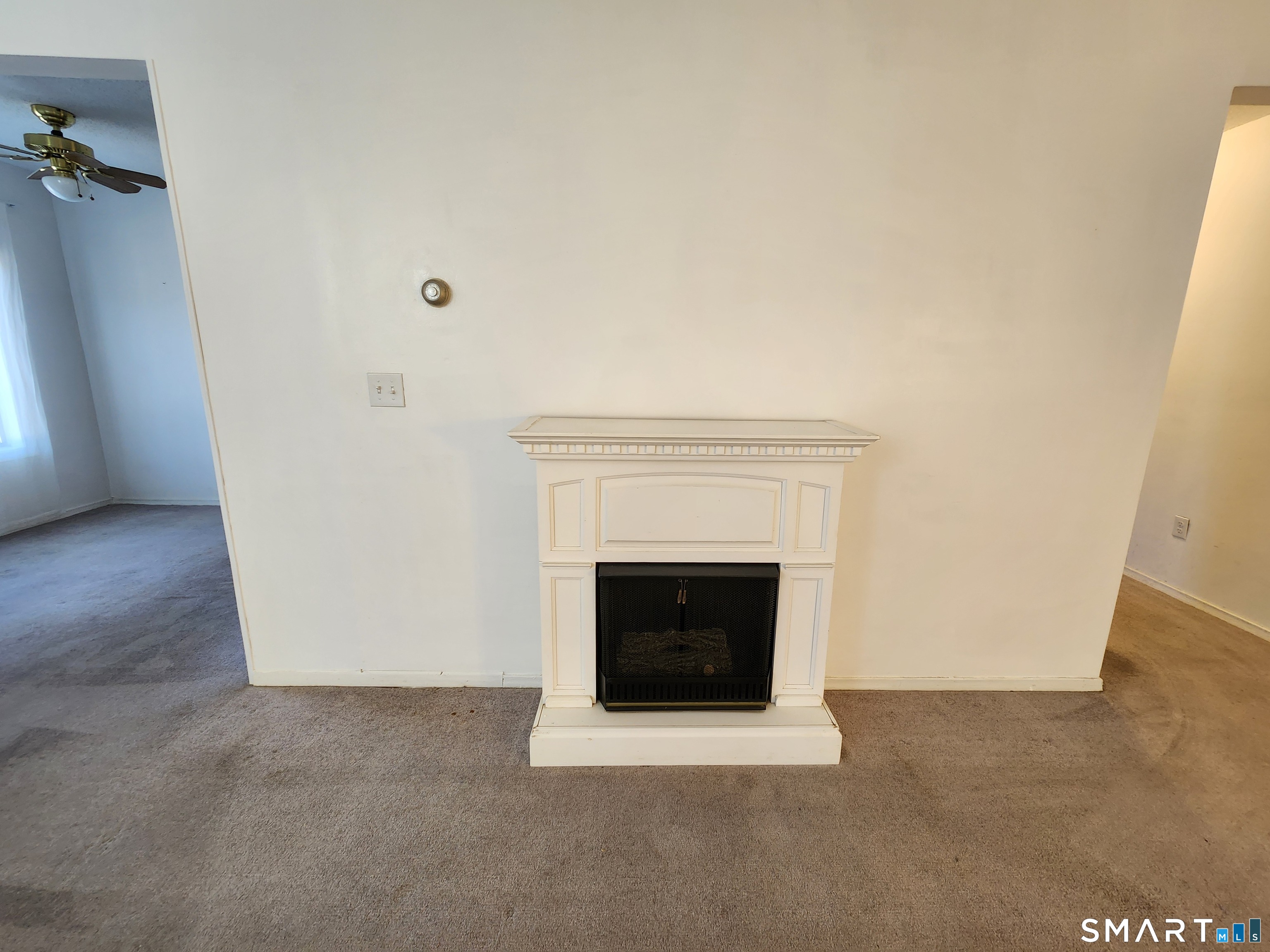15 Woodsedge Drive Newington CT 06111