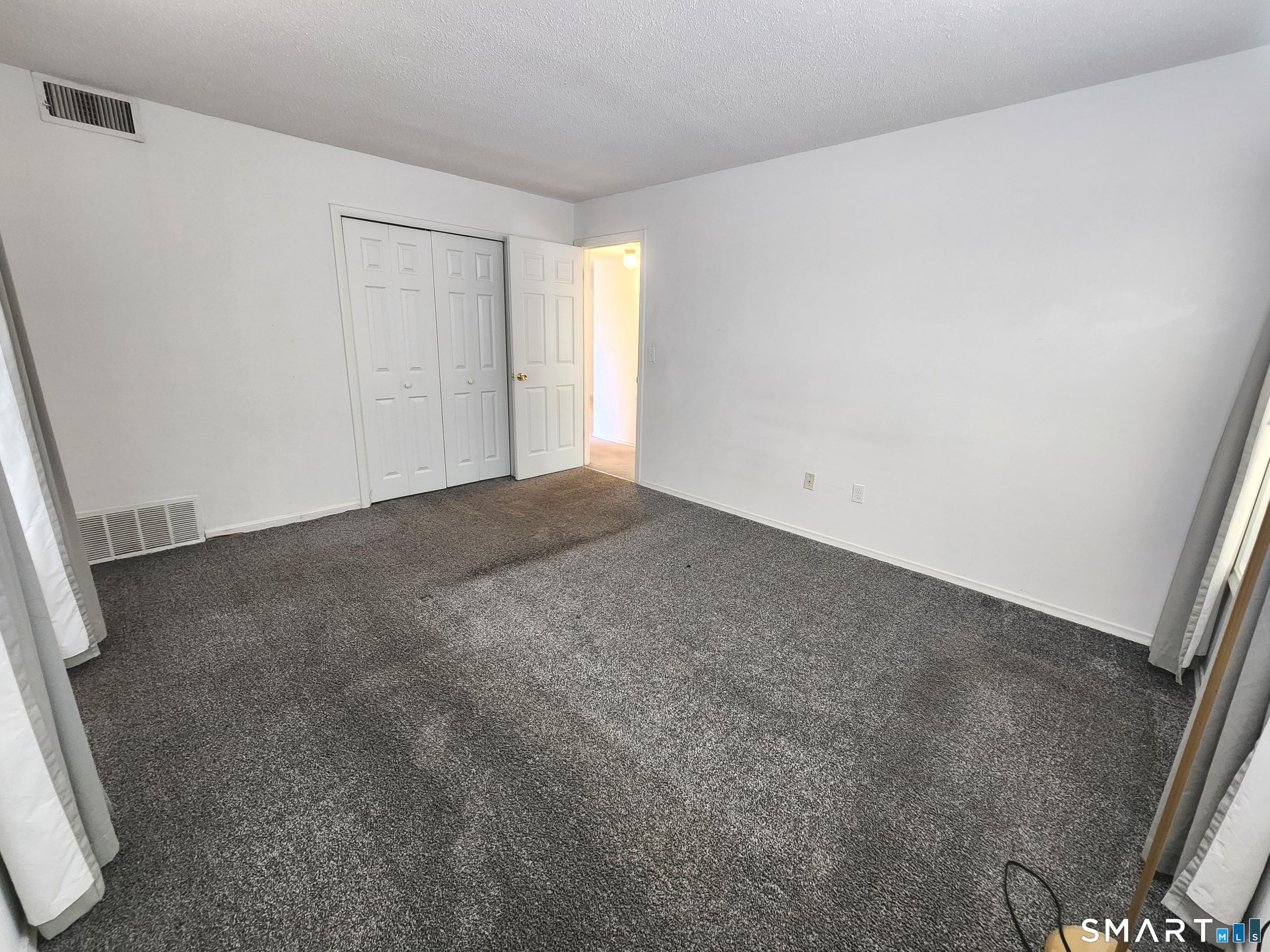 15 Woodsedge Drive Newington CT 06111