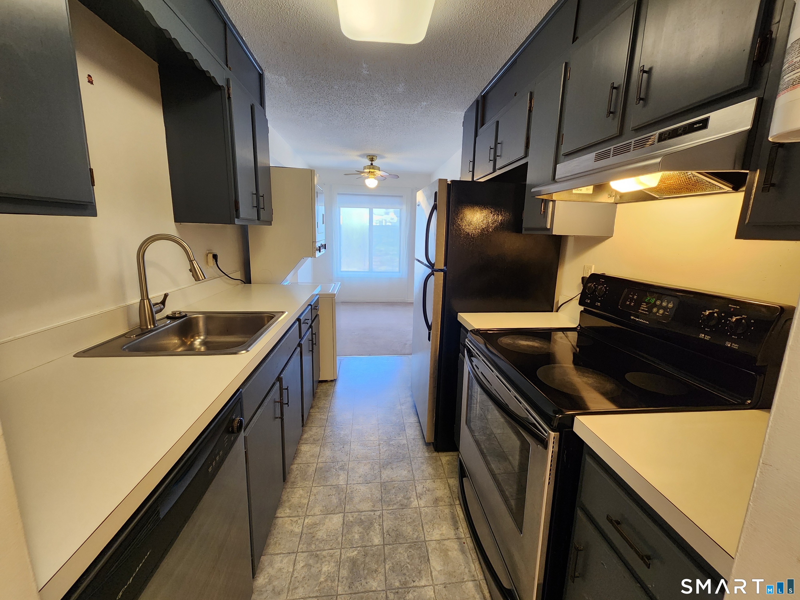 15 Woodsedge Drive Newington CT 06111
