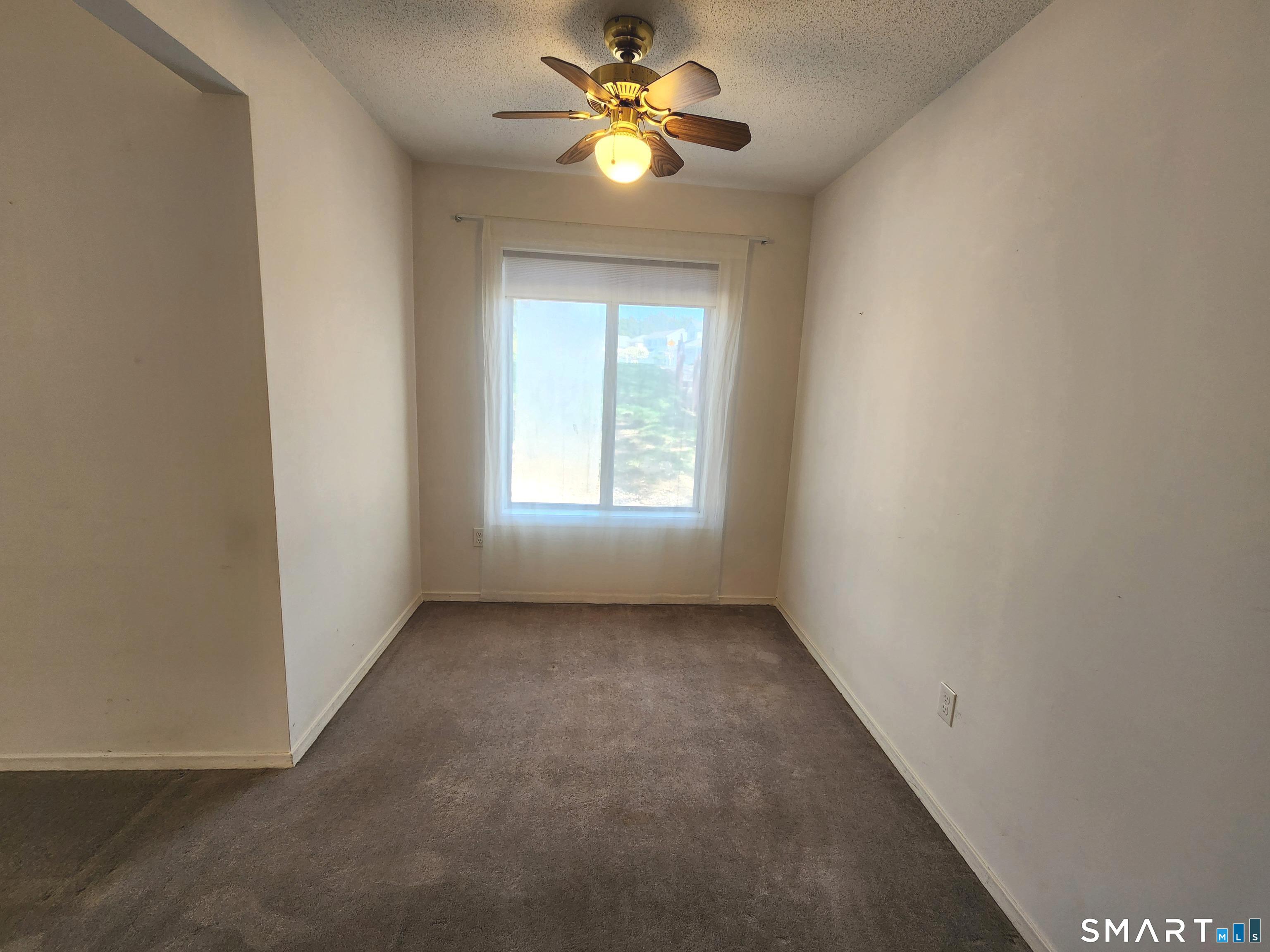 15 Woodsedge Drive Newington CT 06111
