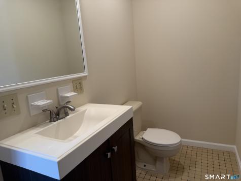 15 Lee Avenue Danbury CT 06810