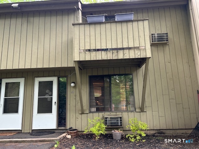 48 Quidnet Court Guilford CT 06437