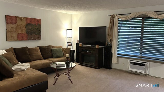 48 Quidnet Court Guilford CT 06437