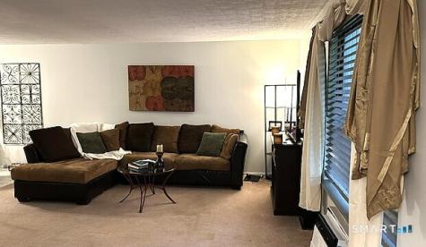 48 Quidnet Court Guilford CT 06437