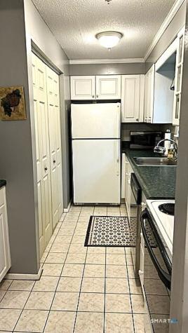48 Quidnet Court Guilford CT 06437
