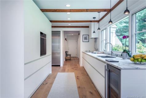 147 Wykeham Road Washington CT 06793