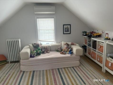 43 Farnham Road West Hartford CT 06119